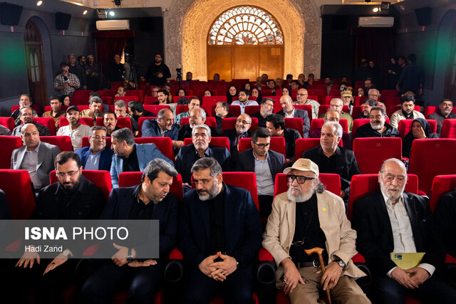 وزیر فرهنگ: ممنوع‌الکاری هنرمندان را به شکل رسمی اعلام می‌کنیم