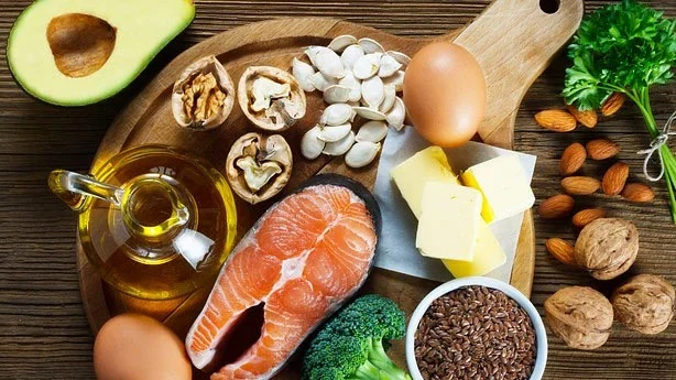 آرتروز زانو چگونه ایجاد می شود و برای درمان آن چه بخوریم؟