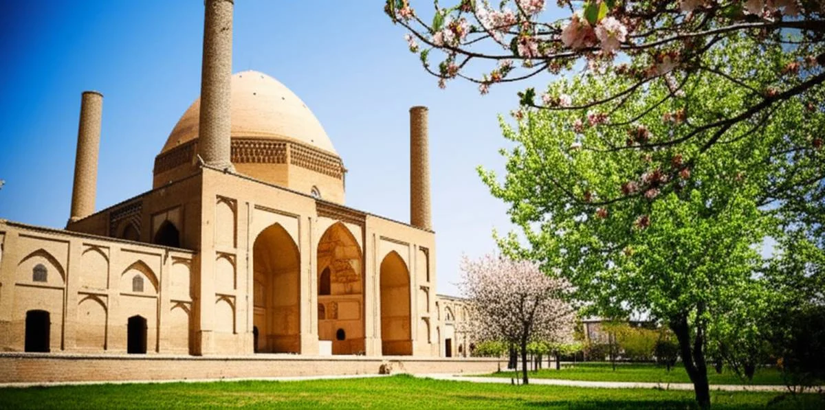 چه فصلی برای بازدید از آرامگاه پیر بکران بهتر است؟
