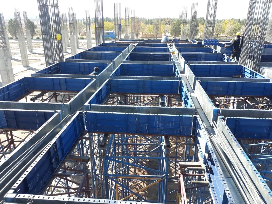 تفاوت داربست مثلثی با داربست چکشی